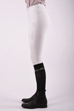 Load image into Gallery viewer, Bon breeches White, left hand side
